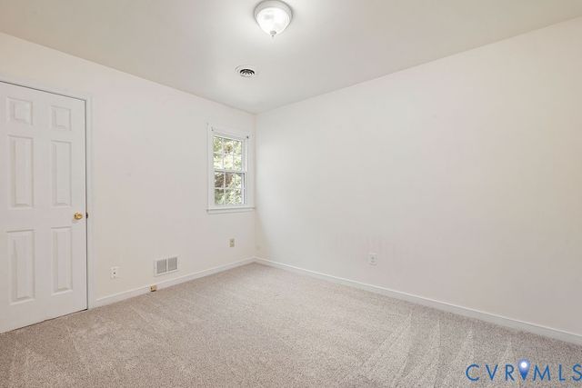 13624 Thornhill Pl, Chester, VA 23836