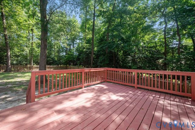 13624 Thornhill Pl, Chester, VA 23836