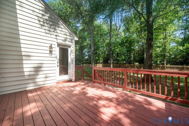 13624 Thornhill Pl, Chester, VA 23836