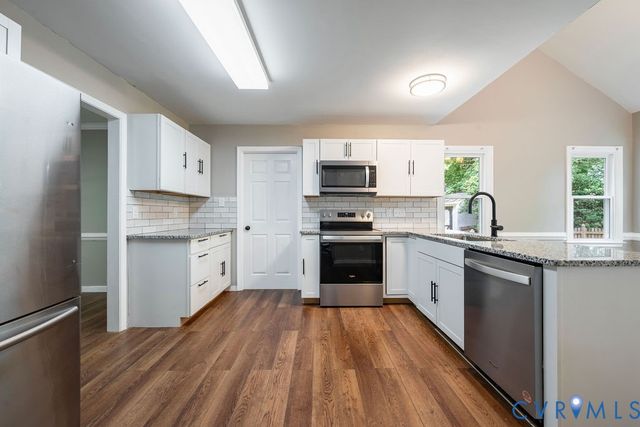 13624 Thornhill Pl, Chester, VA 23836