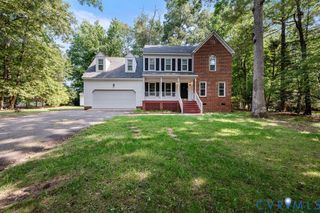 13624 Thornhill Pl, Chester, VA 23836