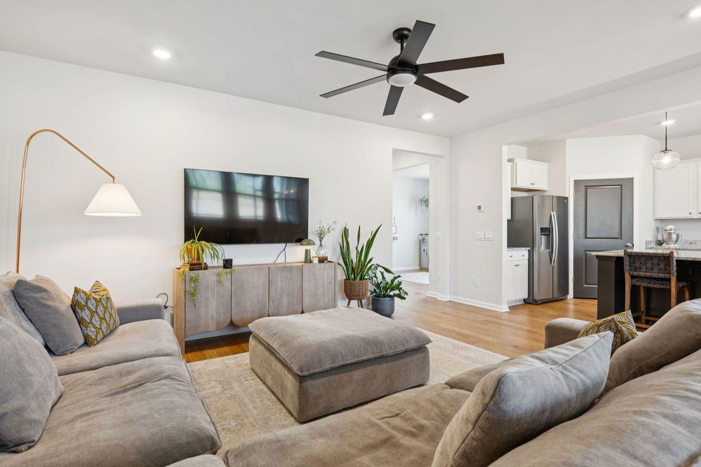 Image 12 of property listing at 1199 Wading Point Boulevard, Huger, SC 29450