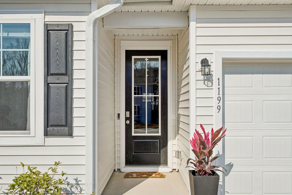 Image 2 of property listing at 1199 Wading Point Boulevard, Huger, SC 29450