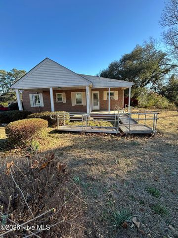 10199 Aberdeen Road, Aberdeen, NC 28315