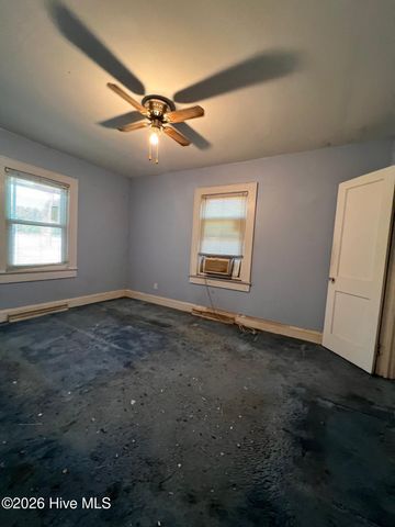 10199 Aberdeen Road, Aberdeen, NC 28315