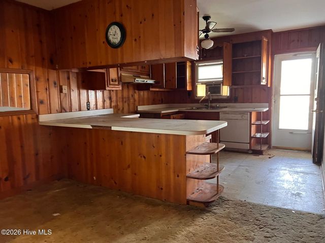 10199 Aberdeen Road, Aberdeen, NC 28315