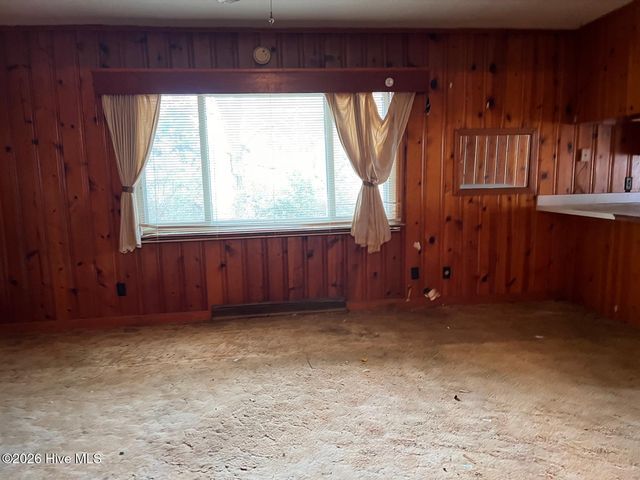 10199 Aberdeen Road, Aberdeen, NC 28315