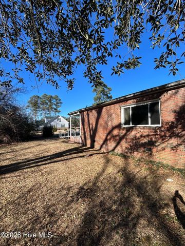 10199 Aberdeen Road, Aberdeen, NC 28315
