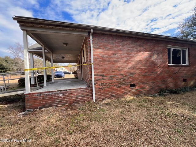 10199 Aberdeen Road, Aberdeen, NC 28315