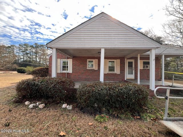 10199 Aberdeen Road, Aberdeen, NC 28315