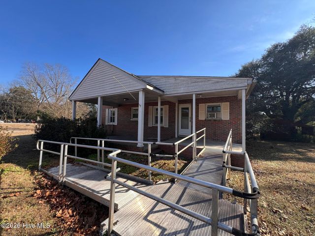 10199 Aberdeen Road, Aberdeen, NC 28315