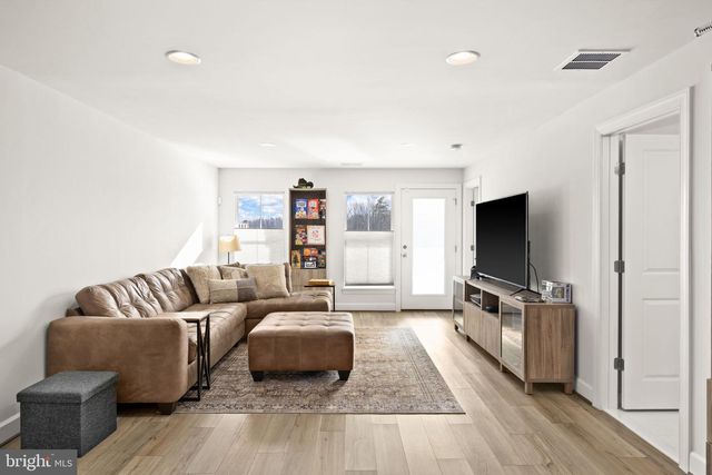 225 SMOKEBUSH DR, Stafford, VA 22554