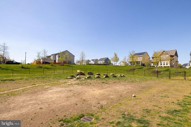 225 SMOKEBUSH DR, Stafford, VA 22554