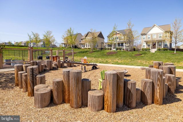 225 SMOKEBUSH DR, Stafford, VA 22554