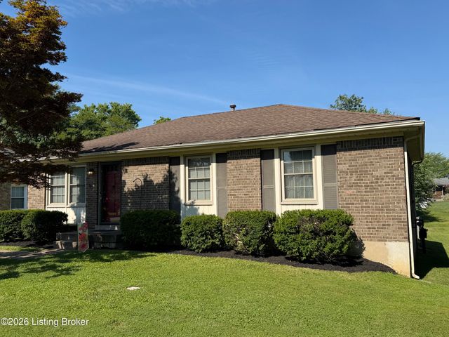 5902 Bucks Ln, Louisville, KY 40291