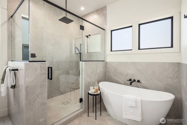 15014 SE 22nd Street, Bellevue, WA 98007