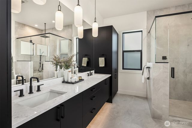 15014 SE 22nd Street, Bellevue, WA 98007