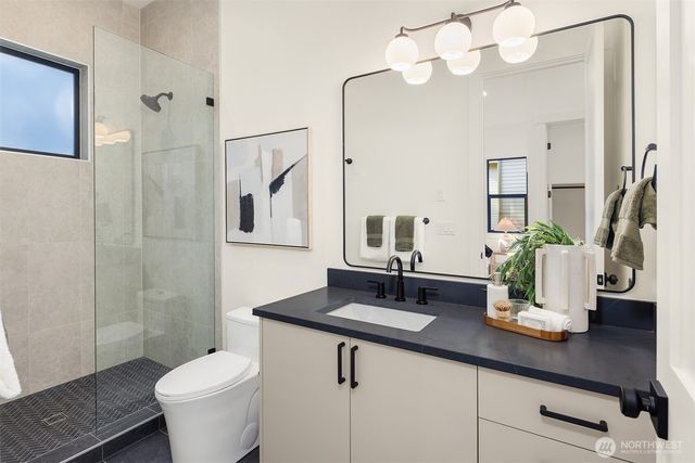 15014 SE 22nd Street, Bellevue, WA 98007