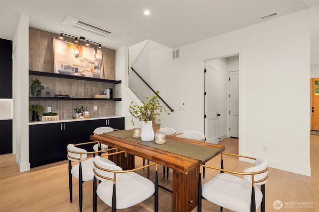 15014 SE 22nd Street, Bellevue, WA 98007