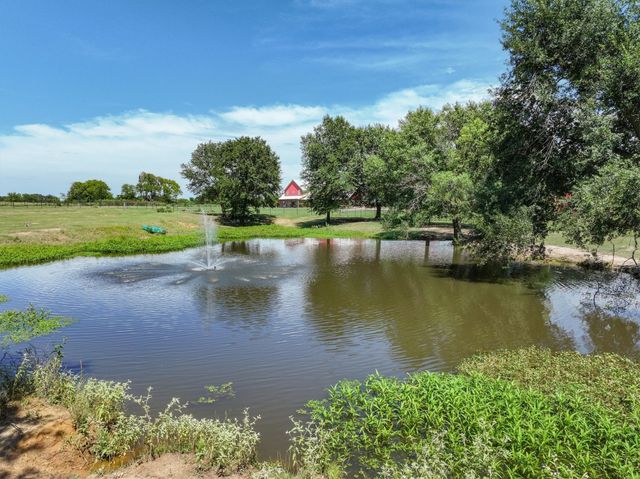 2802 Vz County Road 2112, Wills Point, TX 75169