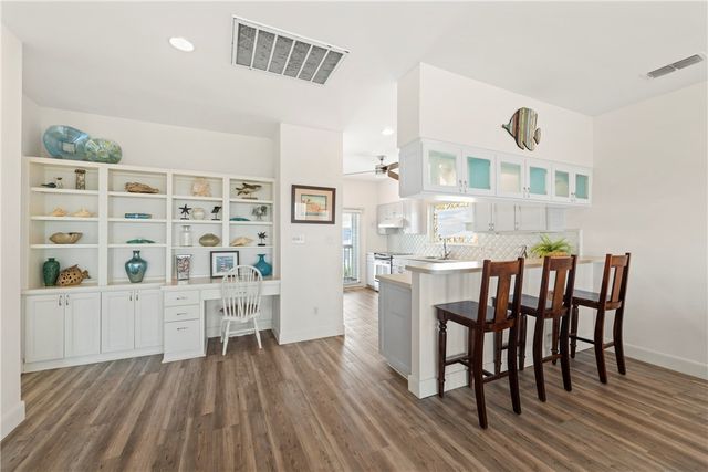 285 Mustang Royale, Port Aransas, TX 78373