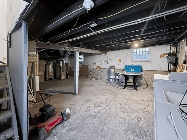 898 Haynes Street, Akron, OH 44307