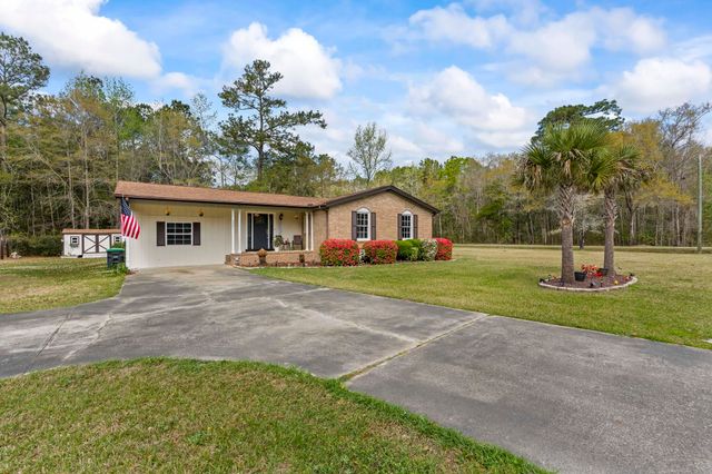 4491 Stevens St., Loris, SC 29569