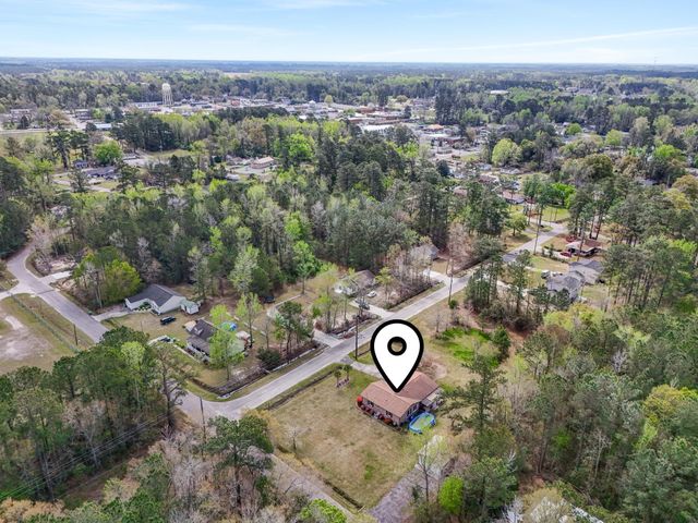 4491 Stevens St., Loris, SC 29569