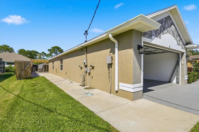 20 BUTTERNUT, Palm Coast, FL 32137