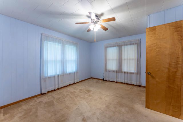 838 Chestnut Street, Thayer, MO 65791