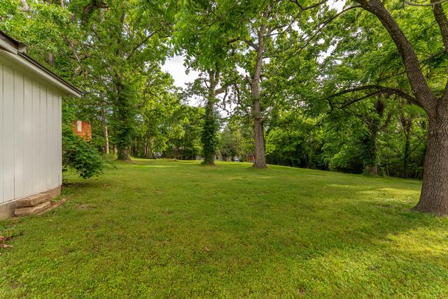 838 Chestnut Street, Thayer, MO 65791