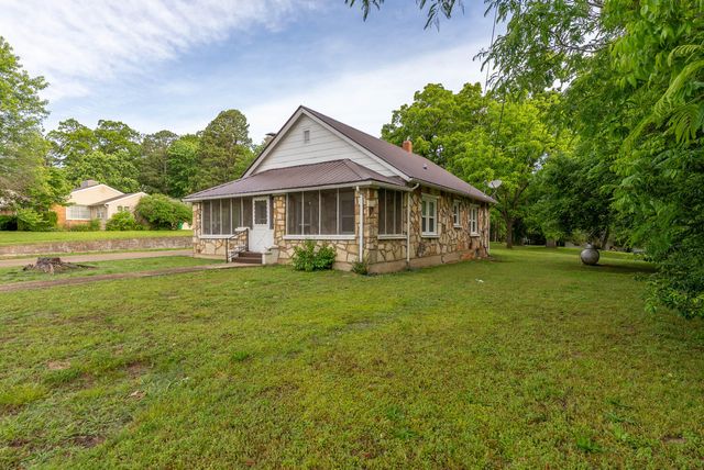 838 Chestnut Street, Thayer, MO 65791