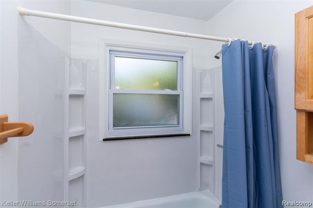 21503 Eastwood Boulevard, Warren, MI 48089