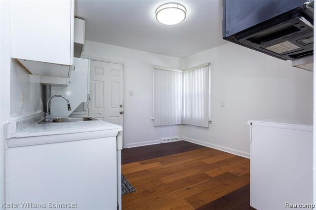 21503 Eastwood Boulevard, Warren, MI 48089