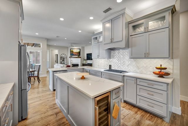 5400 Hillcrest Court, Midland, TX 79707