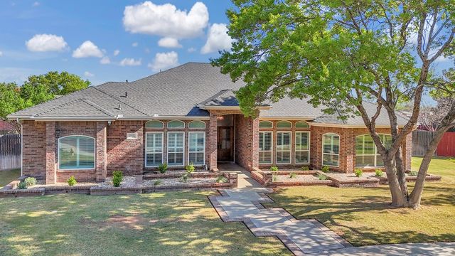 5400 Hillcrest Court, Midland, TX 79707