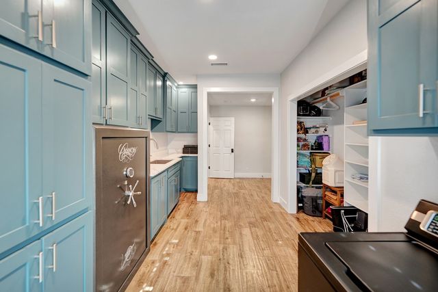 5400 Hillcrest Court, Midland, TX 79707