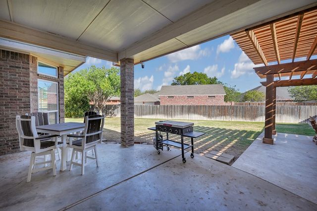 5400 Hillcrest Court, Midland, TX 79707