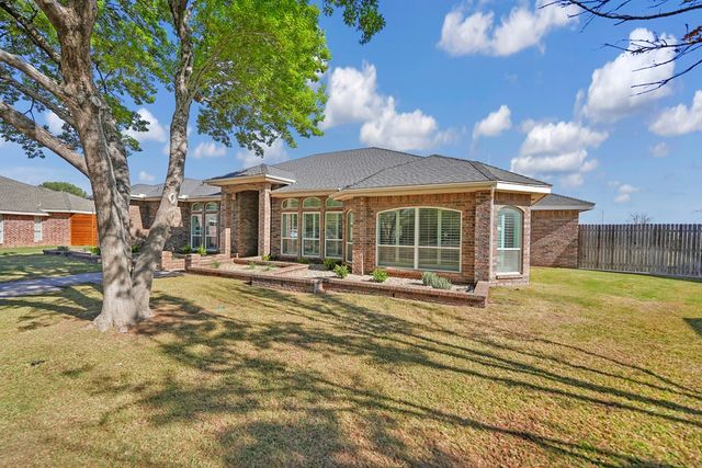 5400 Hillcrest Court, Midland, TX 79707