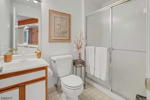 30 Hidden Glen Dr, Sparta Twp., NJ 07871