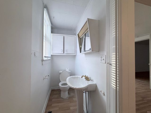 925 Cottage Avenue, Fort Wayne, IN 46807