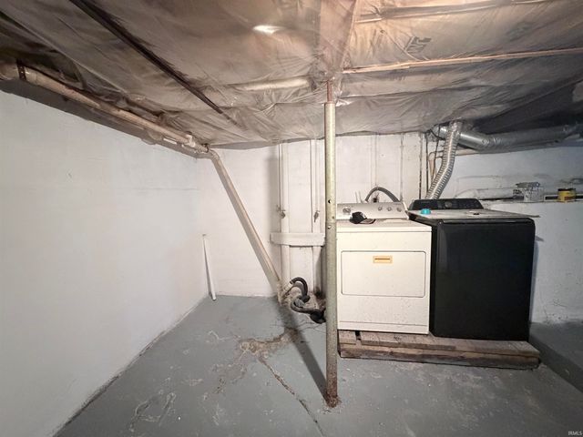 925 Cottage Avenue, Fort Wayne, IN 46807