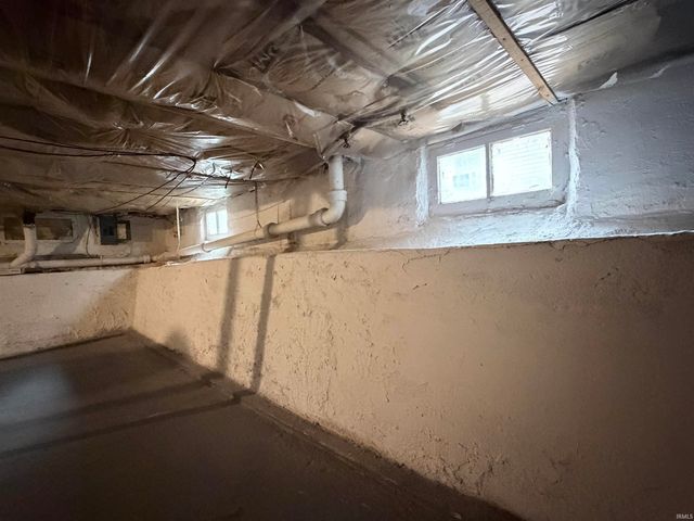 925 Cottage Avenue, Fort Wayne, IN 46807