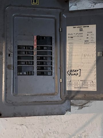 925 Cottage Avenue, Fort Wayne, IN 46807