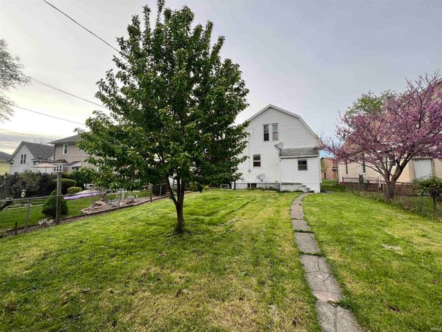 925 Cottage Avenue, Fort Wayne, IN 46807