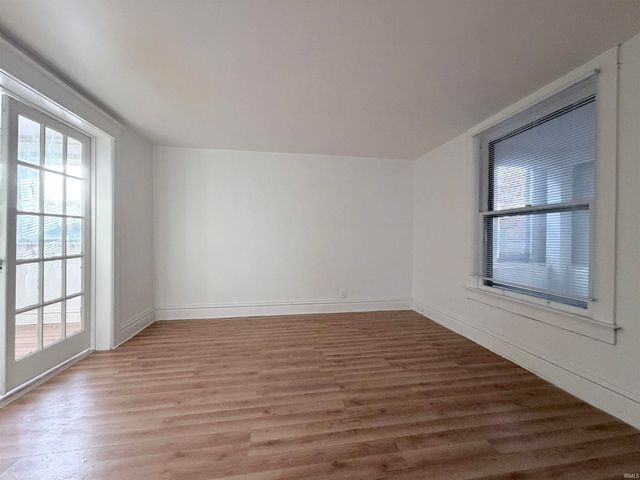 925 Cottage Avenue, Fort Wayne, IN 46807