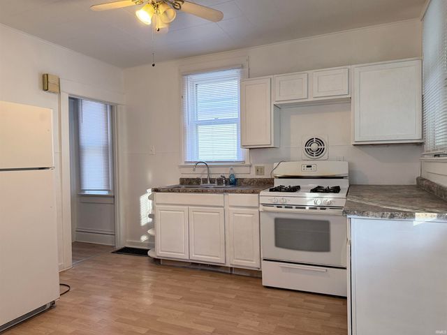 925 Cottage Avenue, Fort Wayne, IN 46807