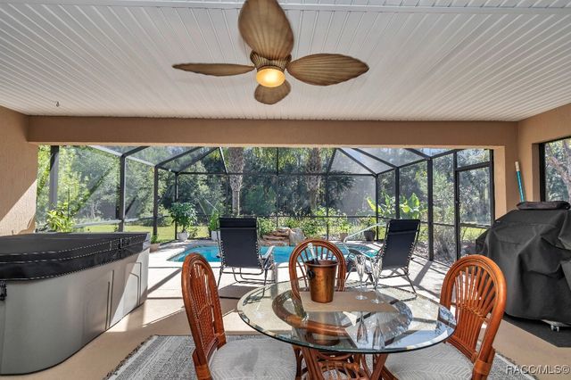 11845 N Bluff Cove Path, Dunnellon, FL 34434