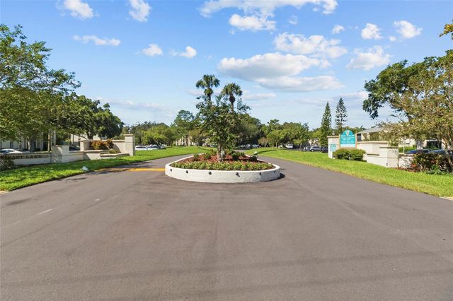 3232 LAKE PINE WAY E A2, Tarpon Springs, FL 34688
