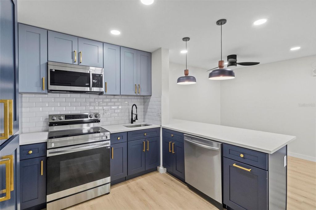 3232 LAKE PINE WAY E A2, Tarpon Springs, FL 34688